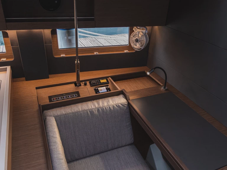 Rent a Bénéteau Benetau Oceanis 51.1 Šibenik