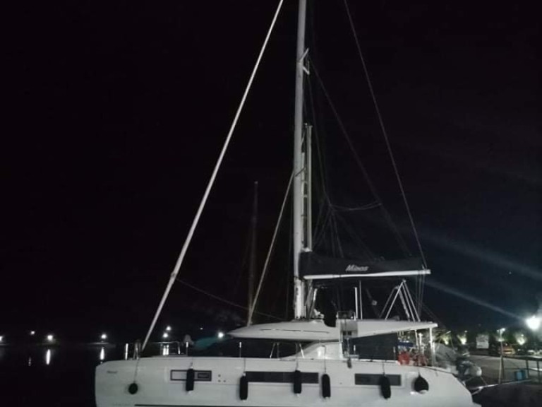 Bareboat Rental Catamaran Lagoon with a boat licence