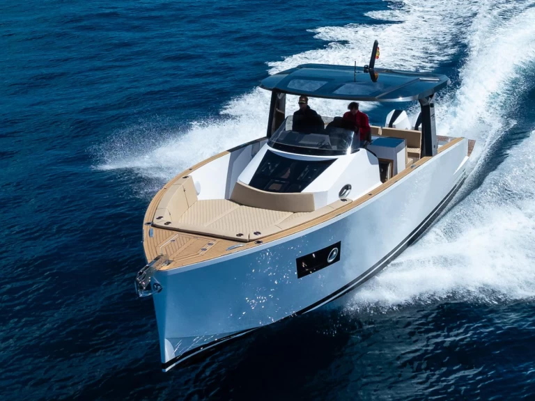 Boat rental Tesoro Yatch Tesoro 40 in Spain on Samboat