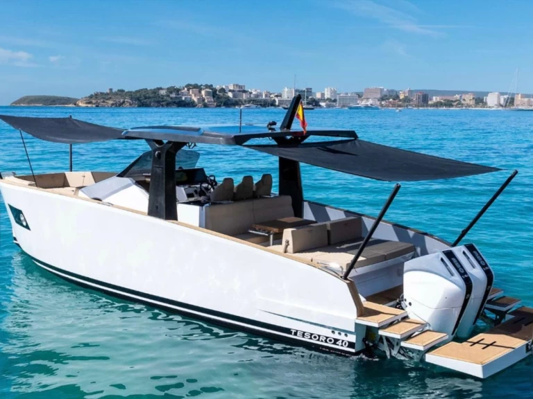 Bareboat Rental Motorboat Tesoro Yatch with a boat licence