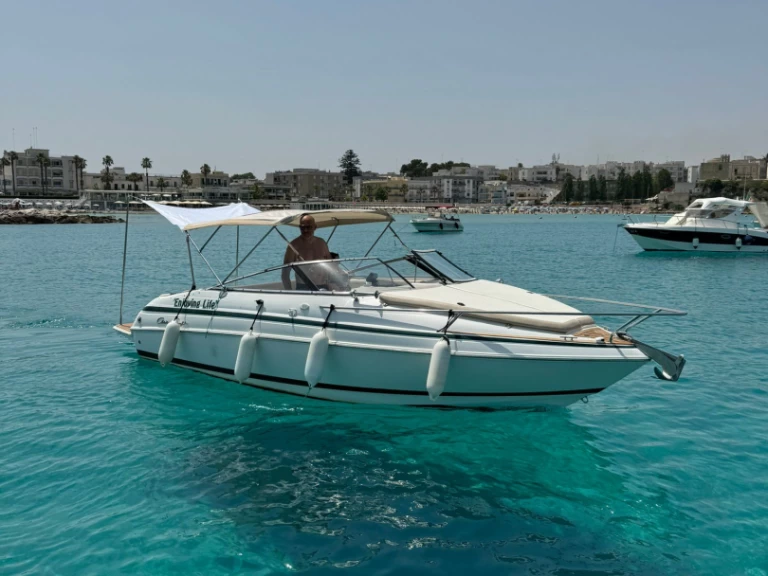 Motorboat rental in Otranto - Chris Craft Chris Craft 240 Cuddy Cabin