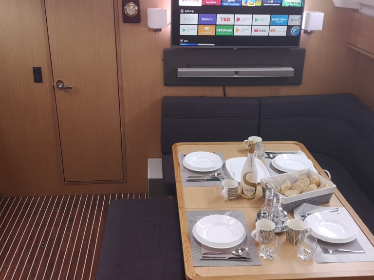 Yacht charter Pirovac cheap Cruiser 46