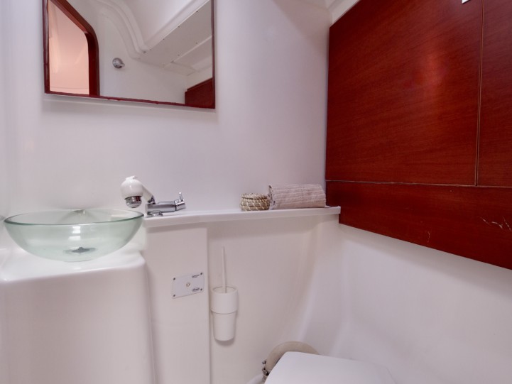 Sailboat rental with or without captain Dufour Puntone