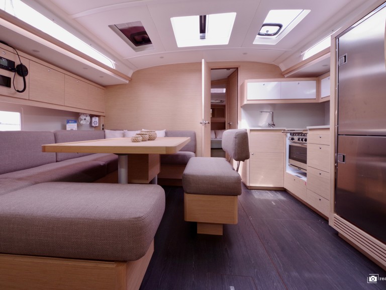 Sailboat rental with or without captain Dufour Furnari