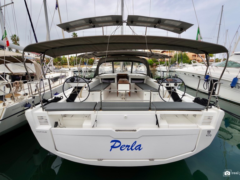 Sailboat for rent Furnari at the best price