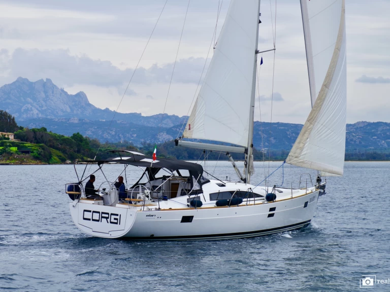 Sailboat for rent Cannigione at the best price