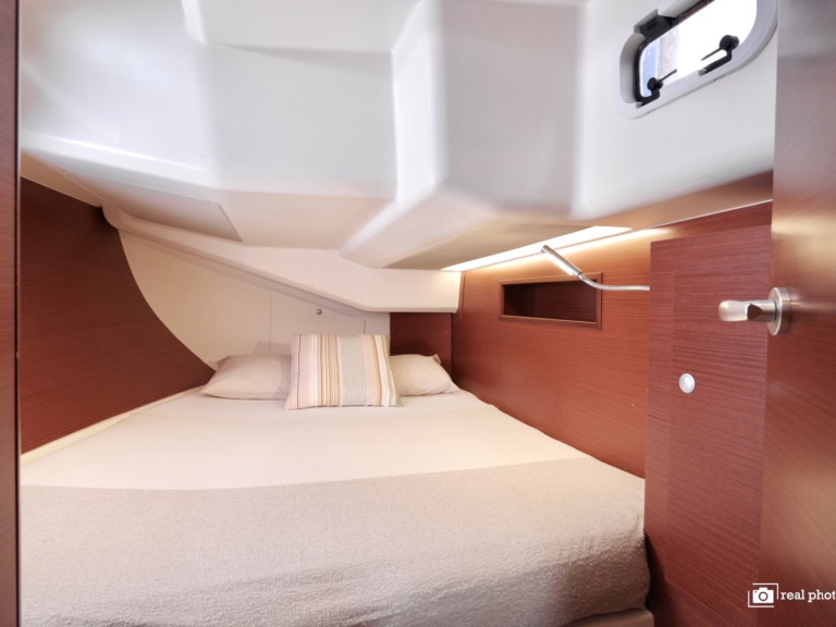 Sailboat rental in Puntone - Hanse Hanse 458