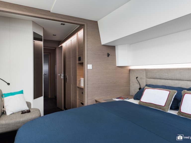 Boat rental Fountaine Pajot Aura 51 in Cannigione on Samboat