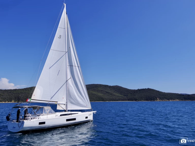 Bénéteau Oceanis 46.1 charter bareboat or captained in  Puntone
