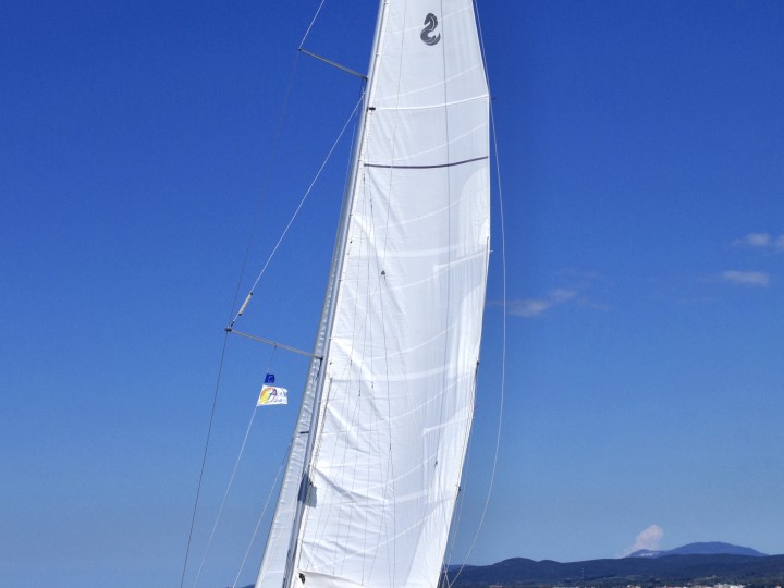 Rent a Bénéteau Oceanis 51.1 Puntone