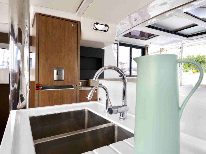 Bali Bali 4.2 in Castellammare di Stabia on SamBoat