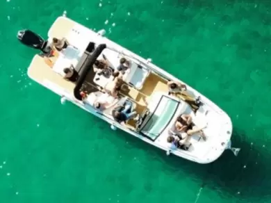 Rent a Sea Ray  250 sdx Port Fréjus