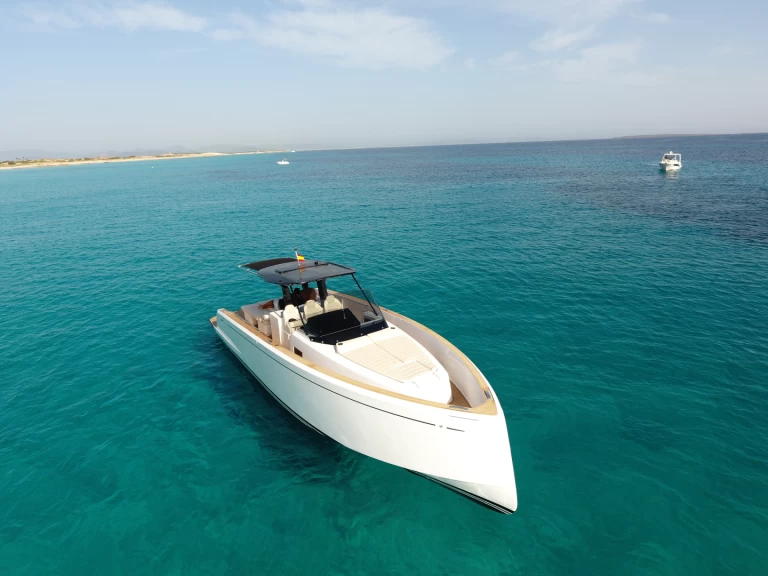 Motorboat for rent Ibiza Town at the best price