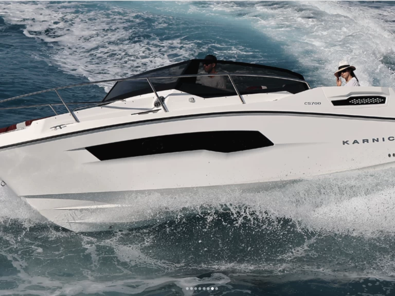 Bareboat Rental Motorboat Karnic with a boat licence