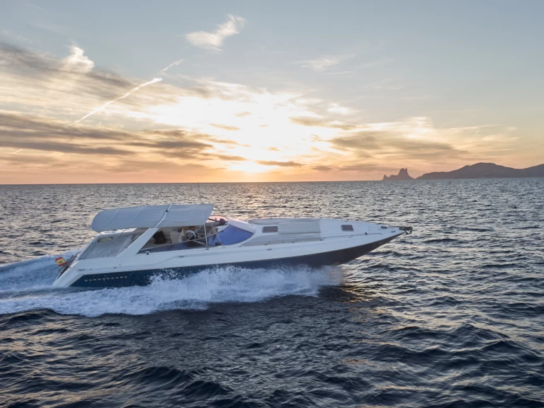 Motorboat rental with or without captain Sunseeker Ibiza Magna