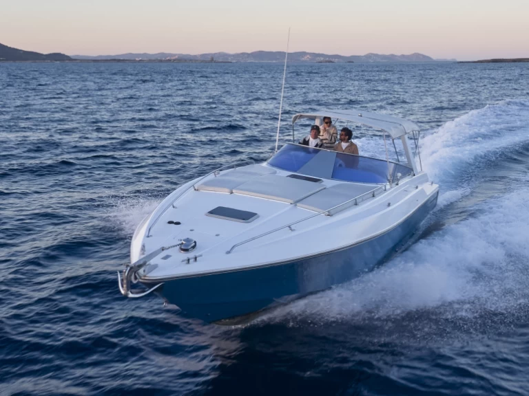 Boat rental Sunseeker Thunderhawk 43 in Ibiza Magna on Samboat