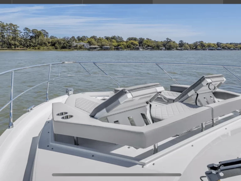 Luxury Yacht for rent West Palm Beach at the best price