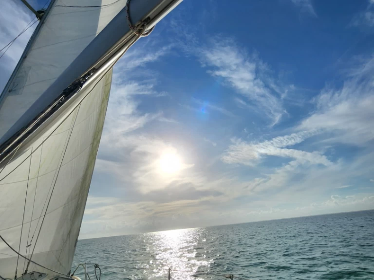 Bareboat Rental Sailboat Bénéteau with a boat licence