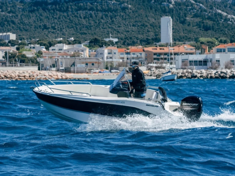 Yacht charter Marseille cheap Activ 455 Open