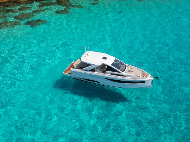 Jeanneau DB 37 in Ibiza Town on SamBoat