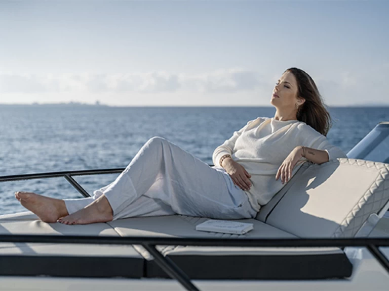 Motorboat for rent Altea at the best price