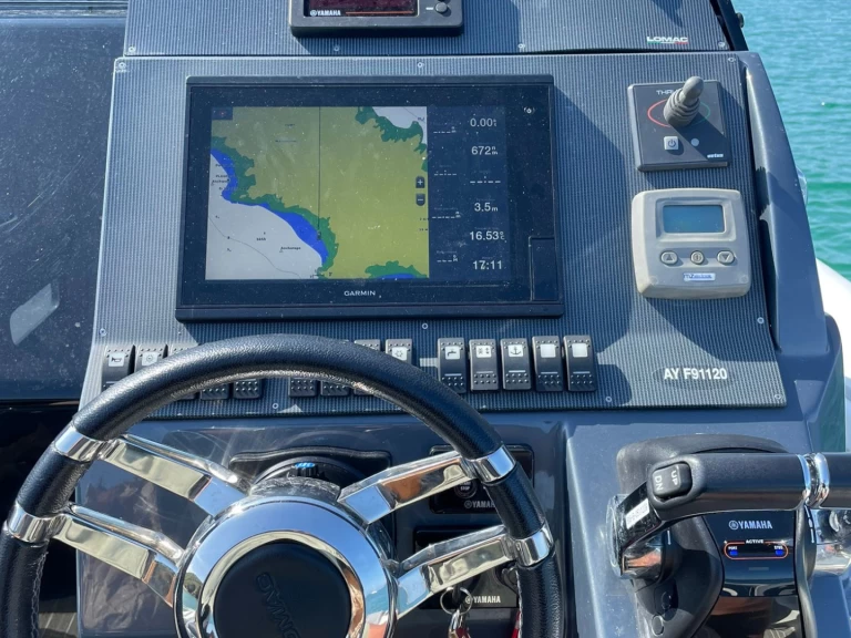 Bareboat Rental RIB Lomac with a boat licence