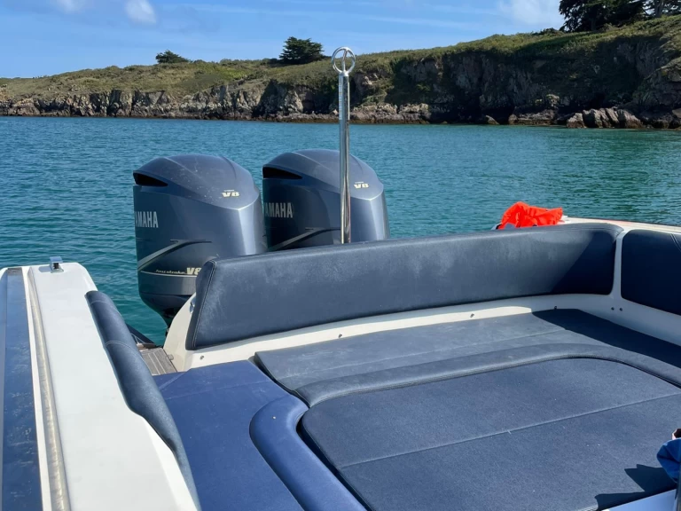 Lomac 10.5 Gran Turismo  charter bareboat or captained in  La Trinité-sur-Mer