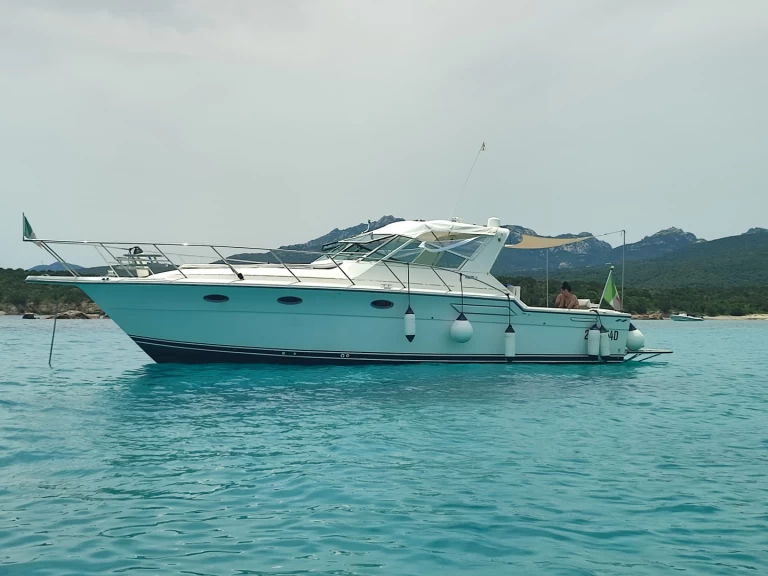 Boat rental Tiara Open 37 in Porto Rotondo on Samboat