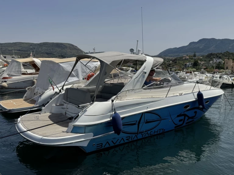 Rent a Bavaria Bavaria 32 Sport Palermo