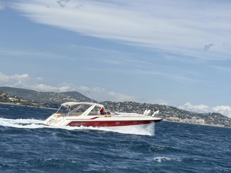 Motorboat rental with or without captain Sunseeker Saint-Tropez