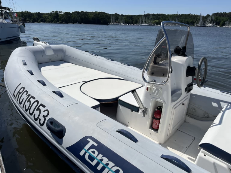 RIB for rent Arzal at the best price