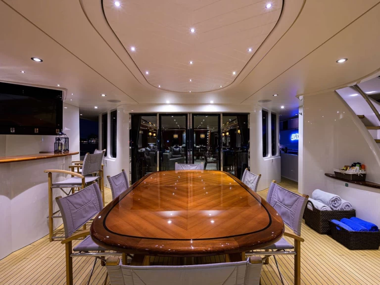 Luxury Yacht for rent Fort Lauderdale at the best price