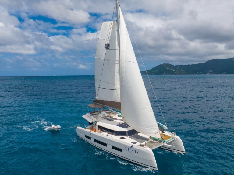 Luxury Yacht rental in British Virgin Islands (BVI) - Dufour Serenity