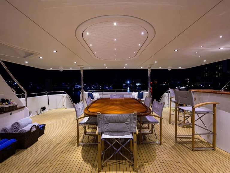 Luxury Yacht rental in Fort Lauderdale - Westport LADY JJ