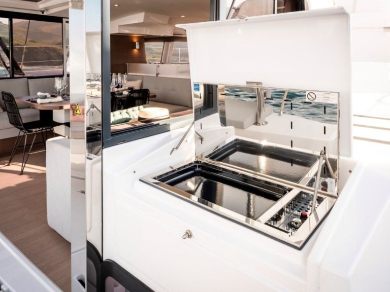 Bali Bali 4.6 charter bareboat or captained in  Nassau