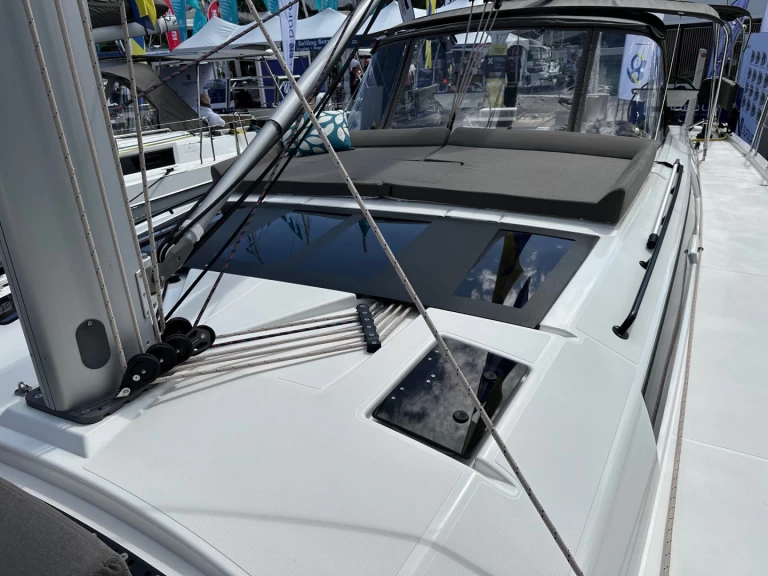 Boat rental Dufour Dufour 530 in Road Town on Samboat