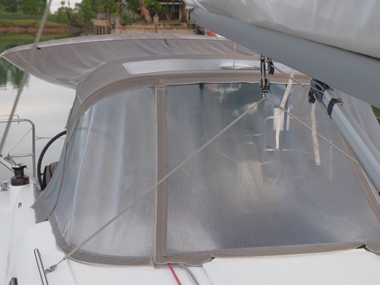 Bareboat Rental Sailboat Bénéteau with a boat licence