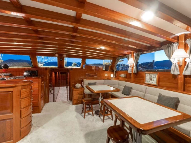 Luxury Yacht rental with or without captain Custom Bodrum