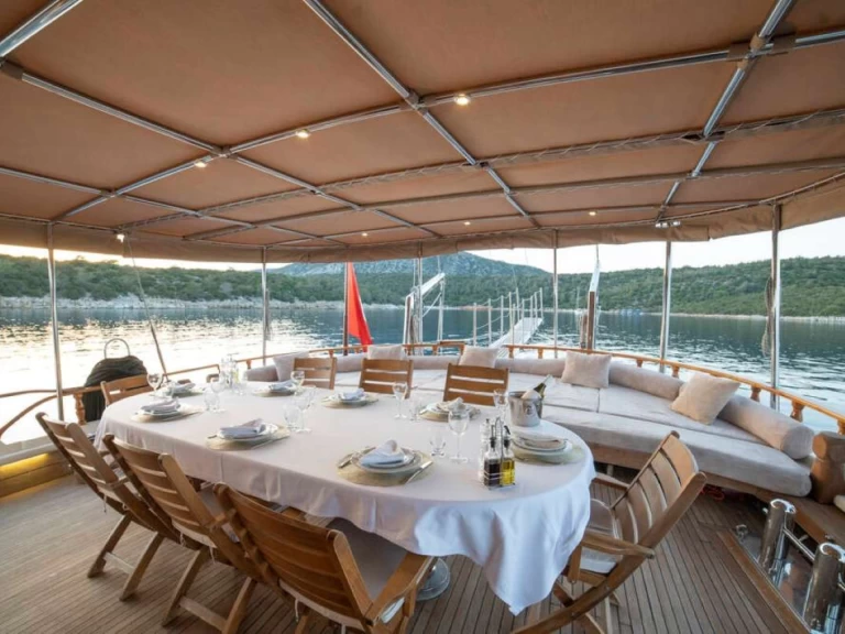 Luxury Yacht for rent Bodrum at the best price