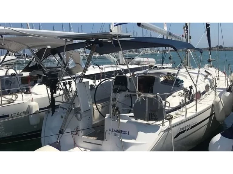 Yacht charter Nikiána cheap Cruiser 37
