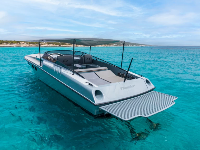 Motorboat for rent Ibiza Town at the best price