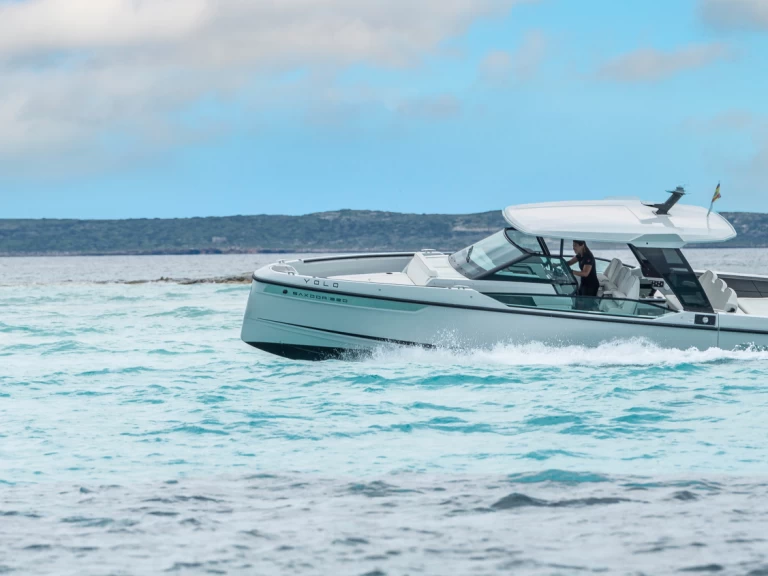 Motorboat for rent Ibiza Town at the best price