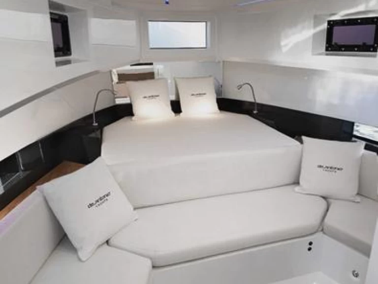 Yacht charter Ibiza Town cheap De Antonio