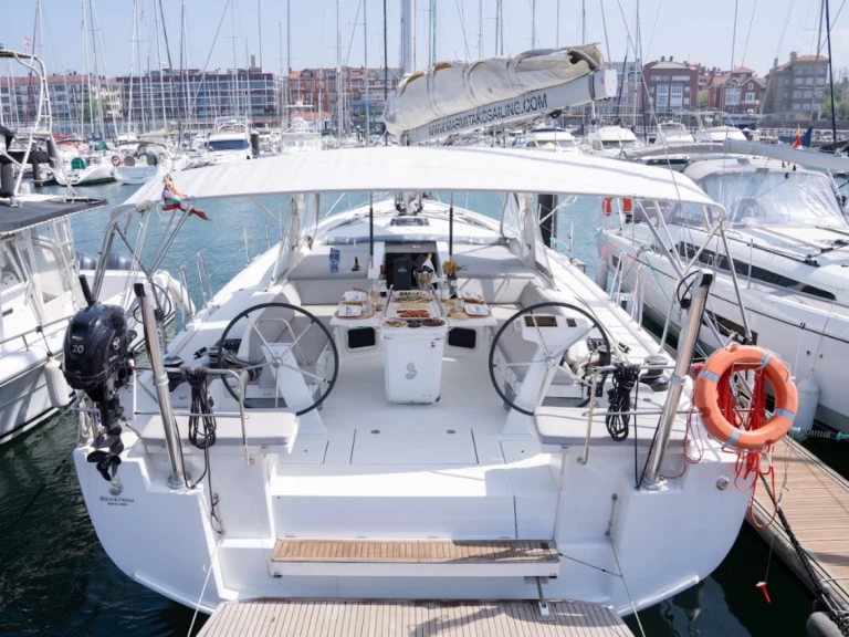 Bénéteau Oceanis 51.1 charter bareboat or captained in  Getxo