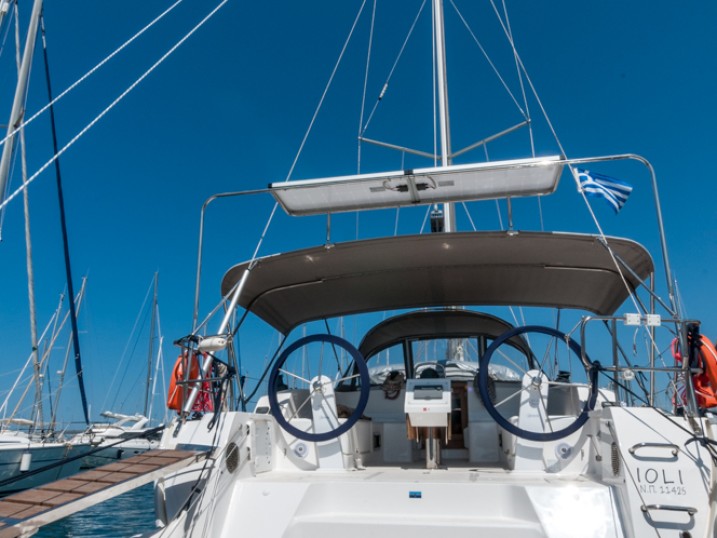 Sailboat for rent Alimos at the best price
