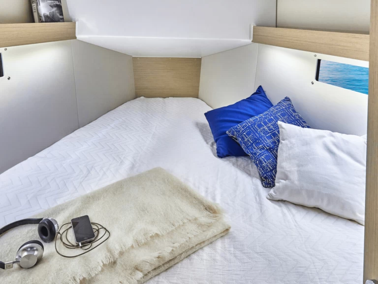 Bénéteau Oceanis 34.1 charter bareboat or captained in  Marina (City)