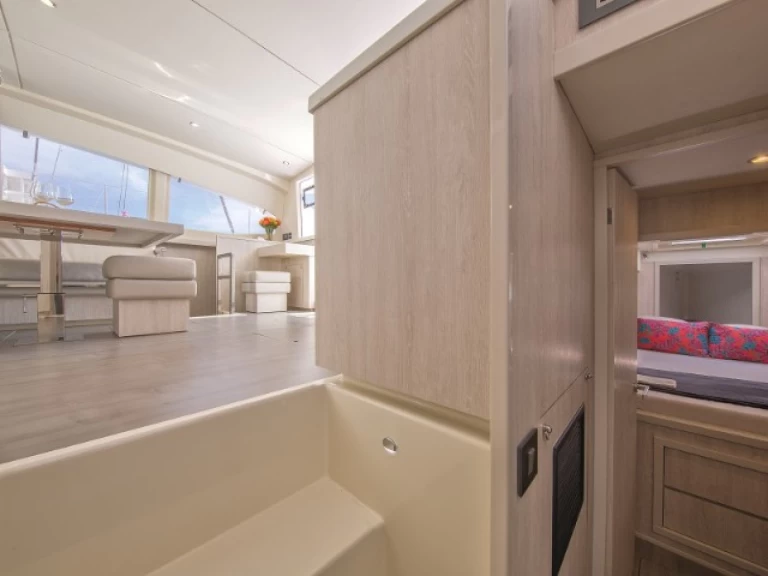 Catamaran rental in Ao Po - Leopard Leopard 40