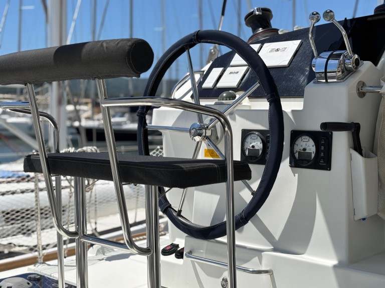 Lagoon Lagoon 400 S2 charter bareboat or captained in  Piombino