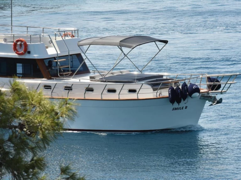 Yacht charter Fethiye cheap costom made