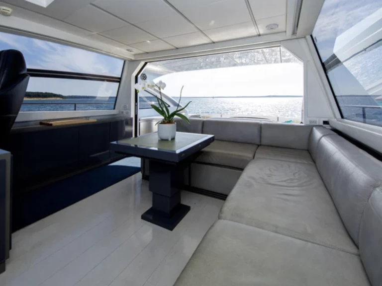 Luxury Yacht for rent Sag Harbor at the best price